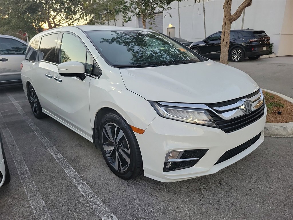Used 2020 Honda Odyssey Elite image 2