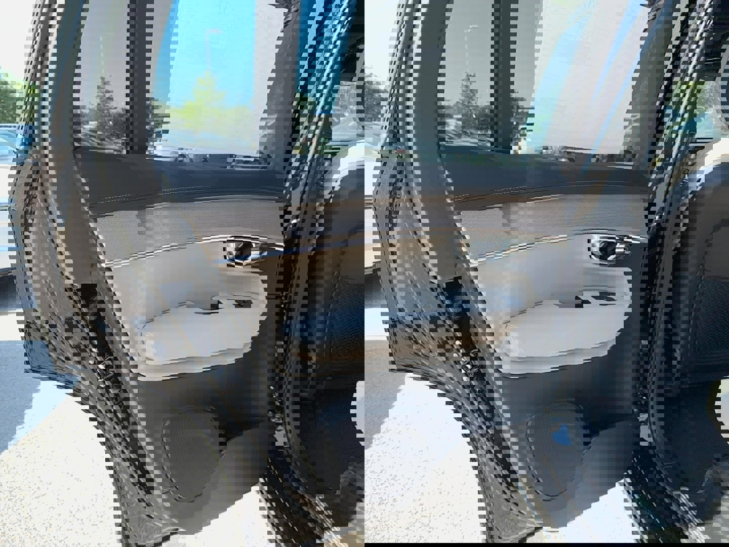 New 2026 Volvo XC90 B5 Core image 15