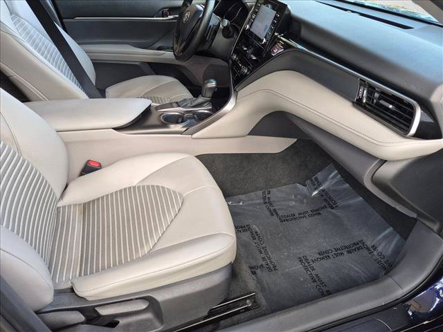 Used 2022 Toyota Camry SE w/ Convenience Package FWD image 19