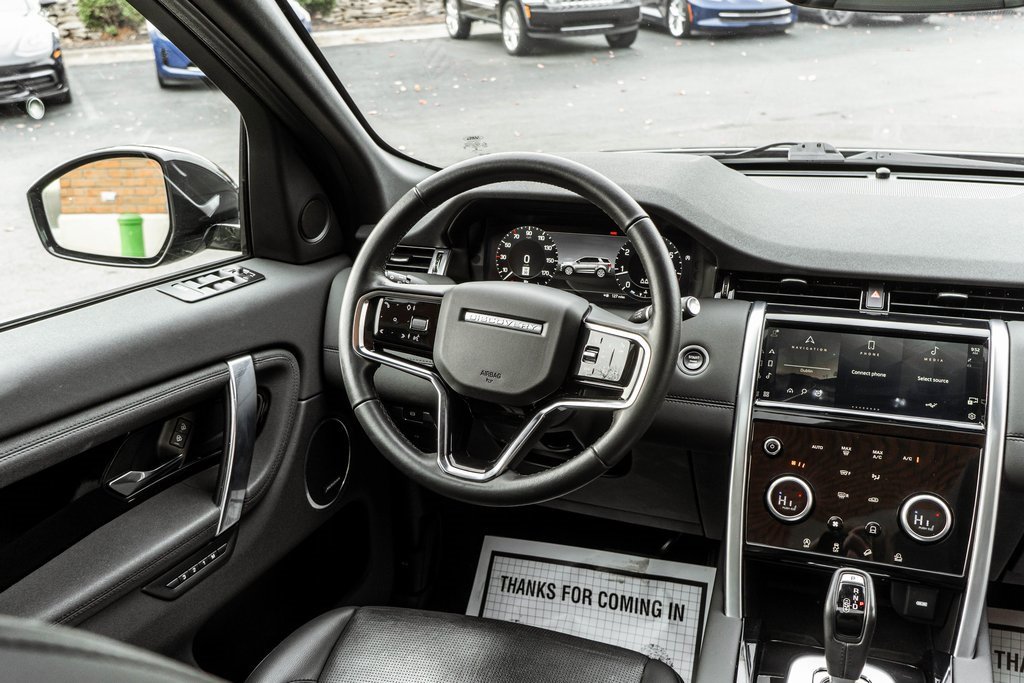 Used 2023 Land Rover Discovery Sport SE image 12