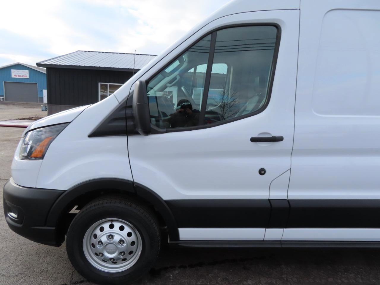 Used 2024 Ford Transit 250 148 Medium Roof Extended AWD image 13