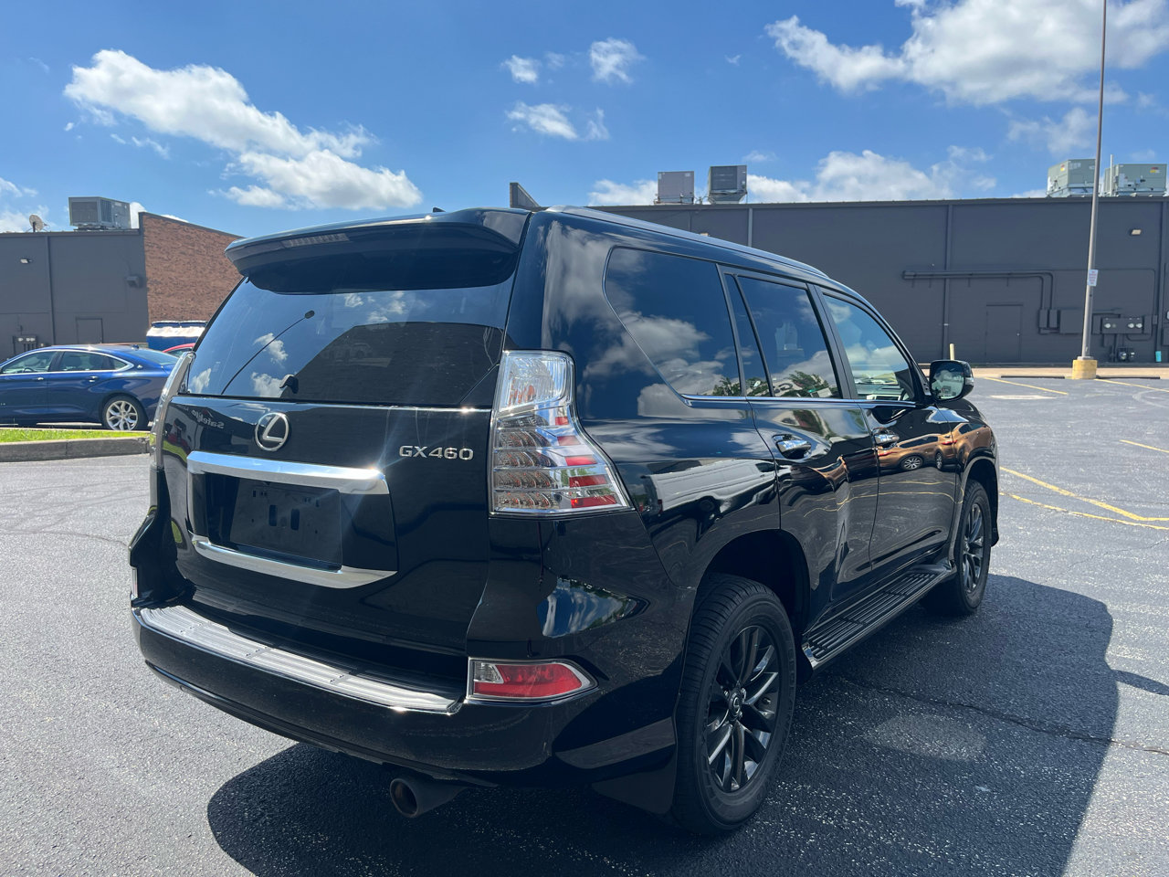Used 2020 Lexus GX 460 Premium w/ Premium Package image 5