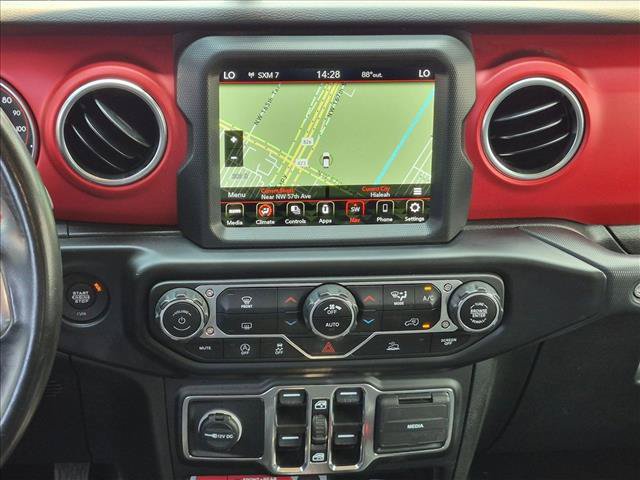 Used 2022 Jeep Gladiator Rubicon w/ LED Lighting Group AWD/4WD image 14