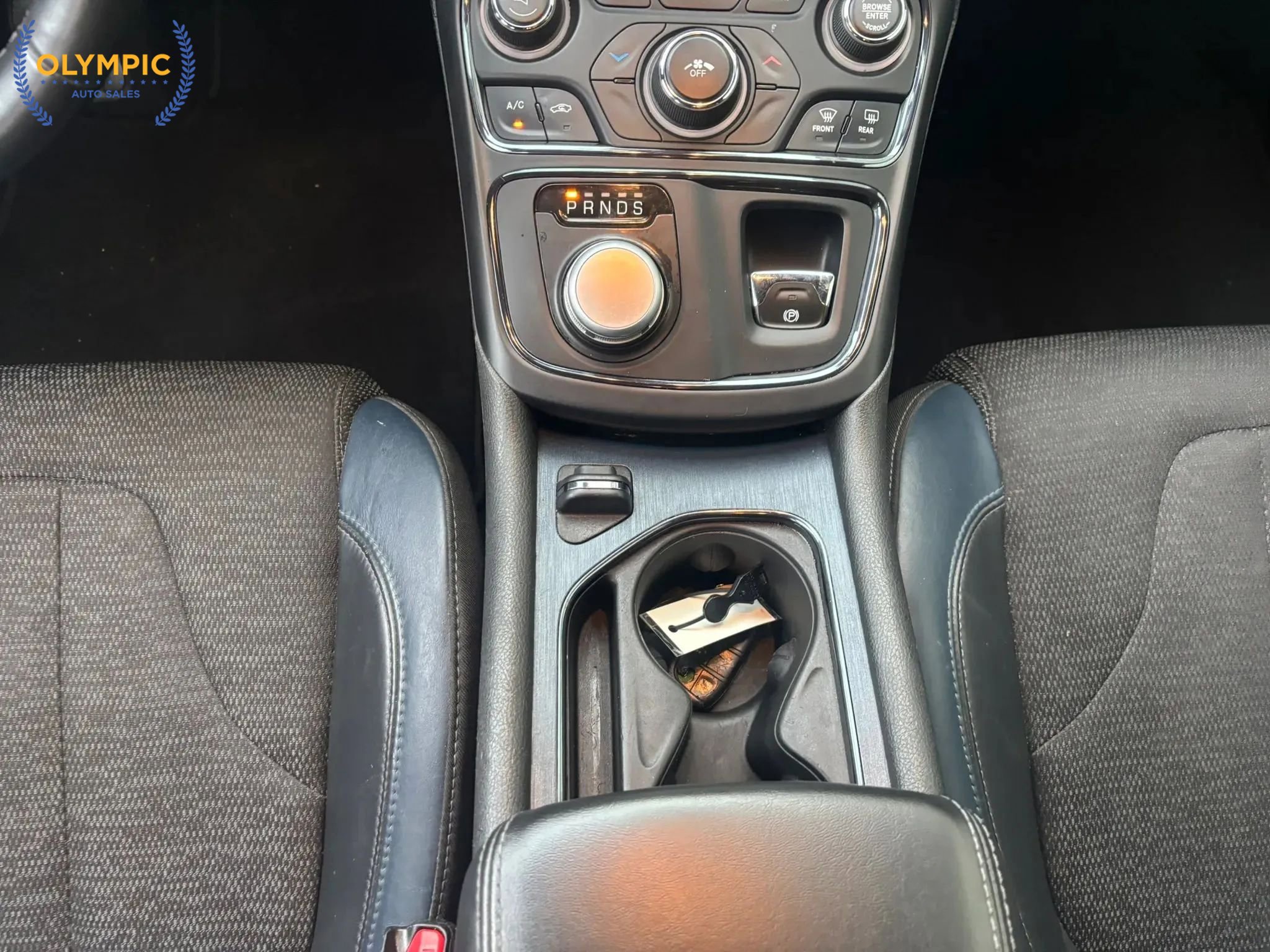 Used 2015 Chrysler 200 S FWD image 30