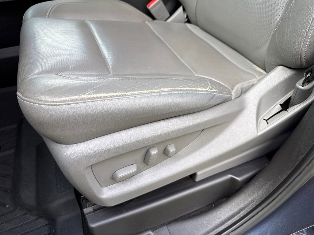 Used 2018 Chevrolet Silverado 1500 LTZ Z71 w/ Centennial Edition image 13