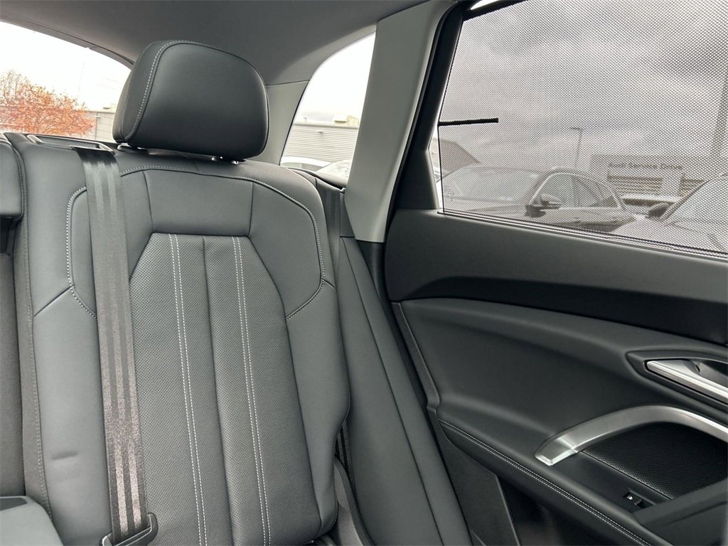 New 2025 Audi Q5 Prestige image 14