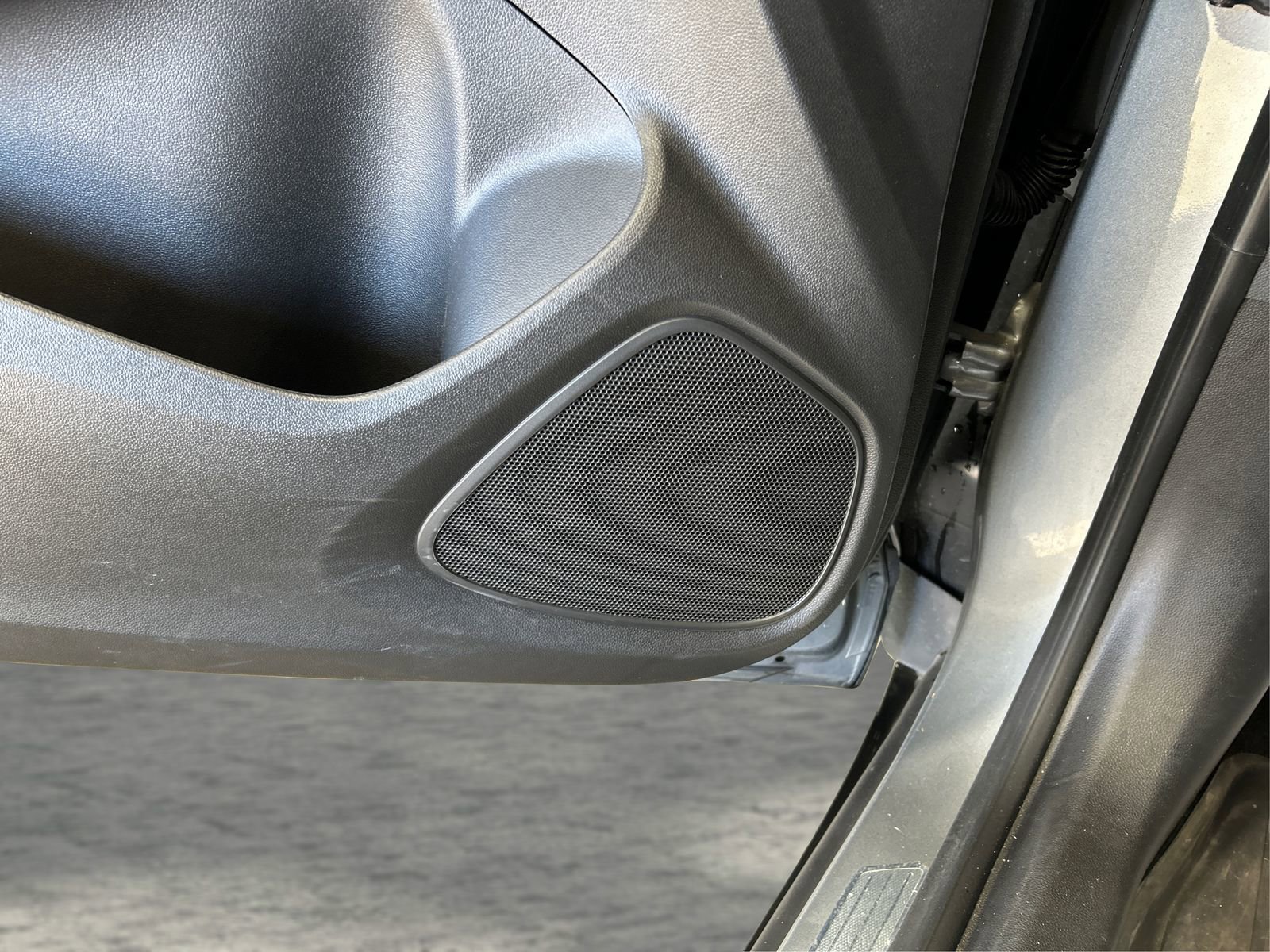 Used 2023 Buick Encore GX Preferred w/ Cold Weather Comfort Package image 28