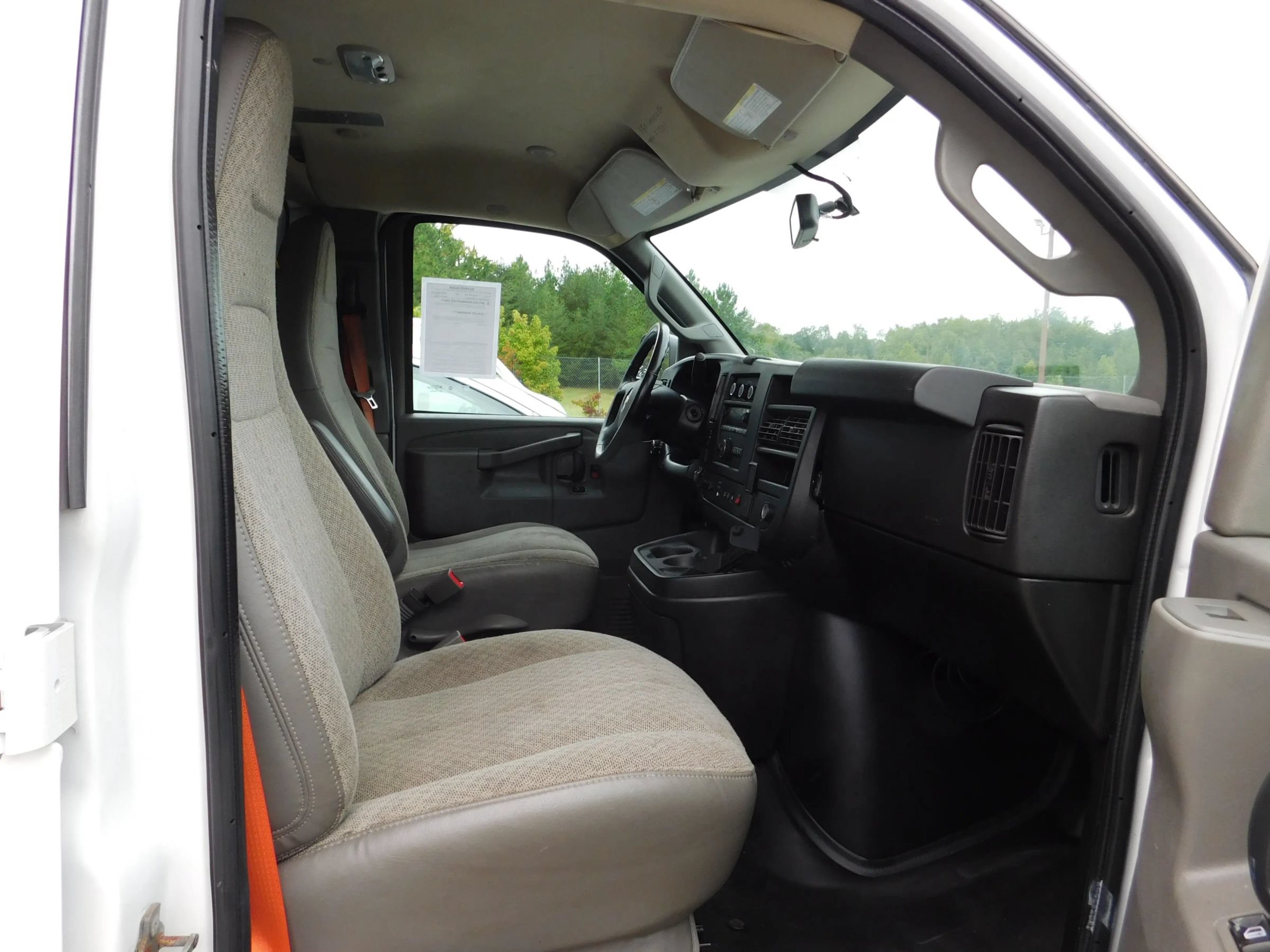 Used 2020 Chevrolet Express 2500 w/ Driver Convenience Package RWD image 16