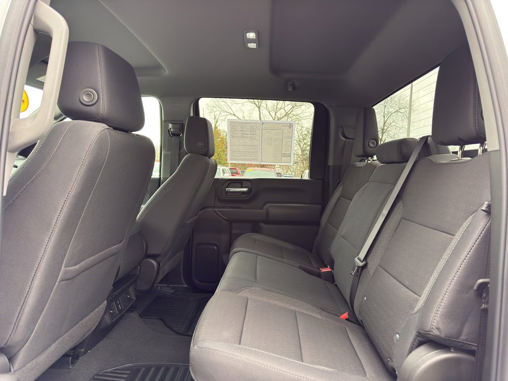 Used 2025 Chevrolet Silverado 2500 Custom w/ Custom Value Package image 17