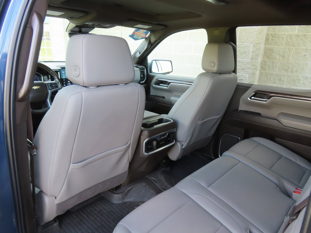 Used 2022 Chevrolet Silverado 1500 LTZ w/ LTZ Premium Package image 30