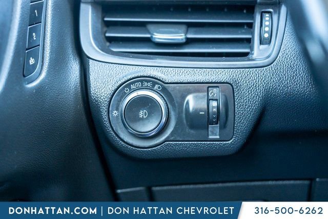 Used 2019 Buick Envision Essence image 16