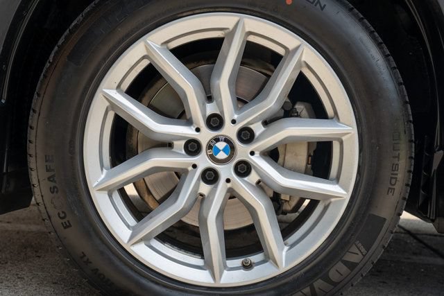 Used 2023 BMW X5 xDrive40i w/ Premium Package AWD/4WD image 57