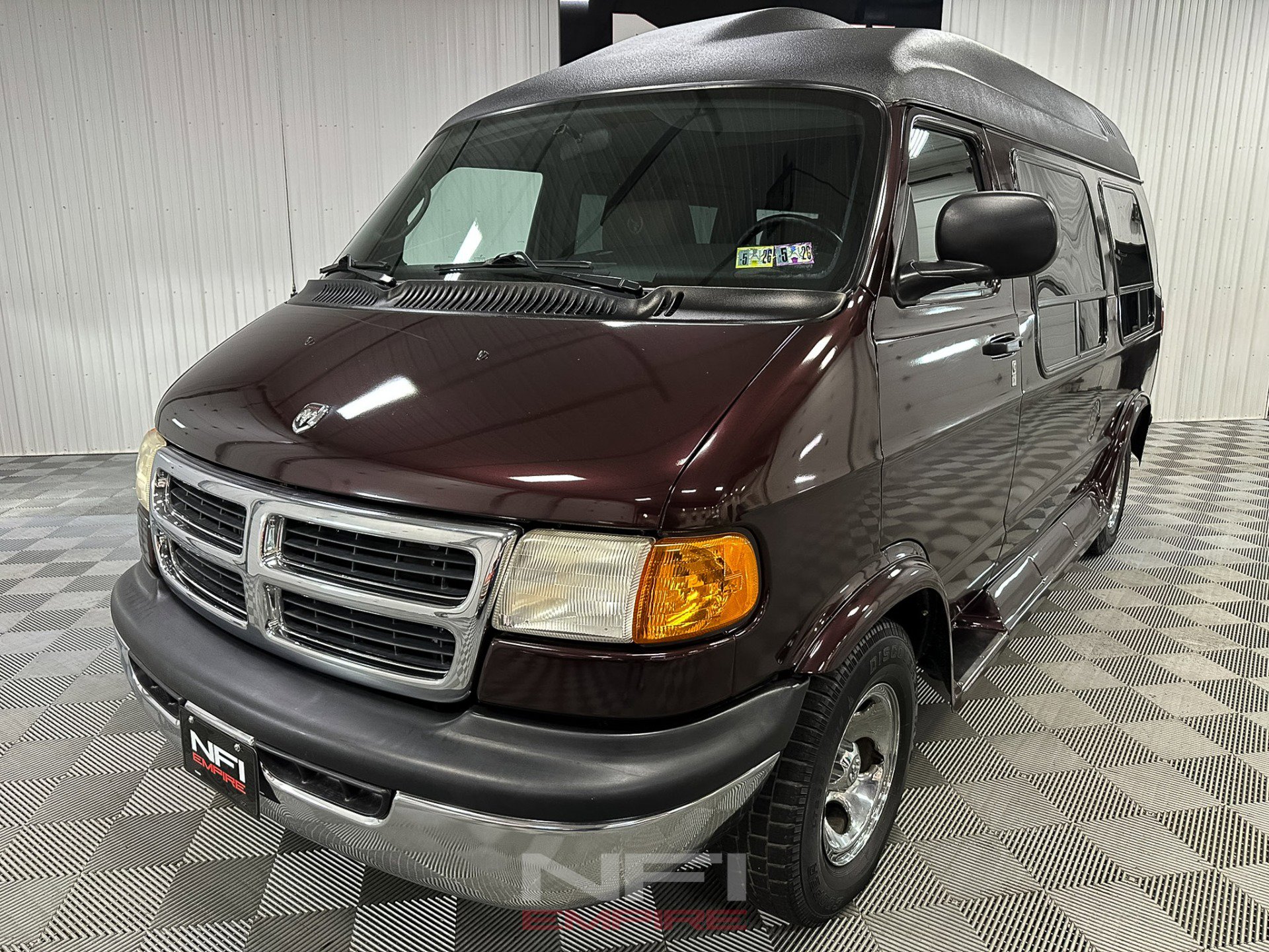 Used 2002 Dodge B1500 image 3