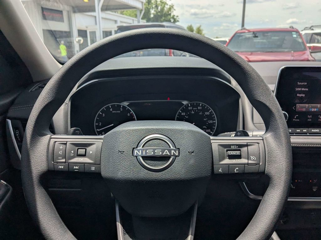 Used 2026 Nissan Rogue S FWD image 21