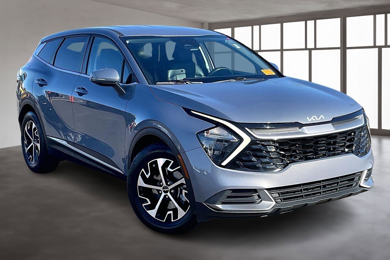 Used 2023 Kia Sportage EX image 1