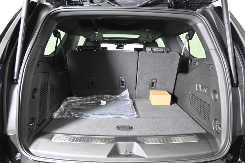 New 2026 Chevrolet Suburban Z71 w/ Z71 Off-Road Package image 18