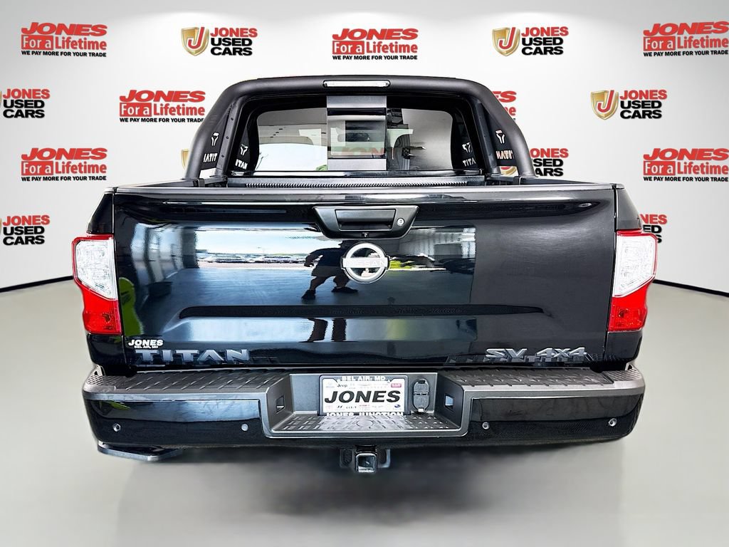 Certified 2024 Nissan Titan SV w/ SV Bronze Edition Package AWD/4WD image 15