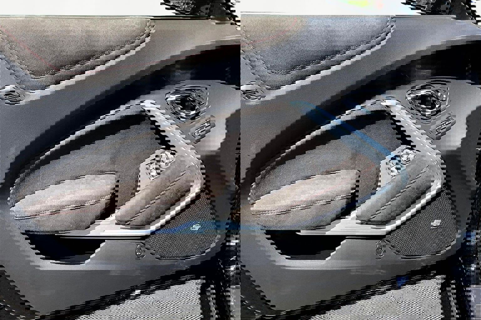 Used 2017 Chevrolet Camaro ZL1 image 17