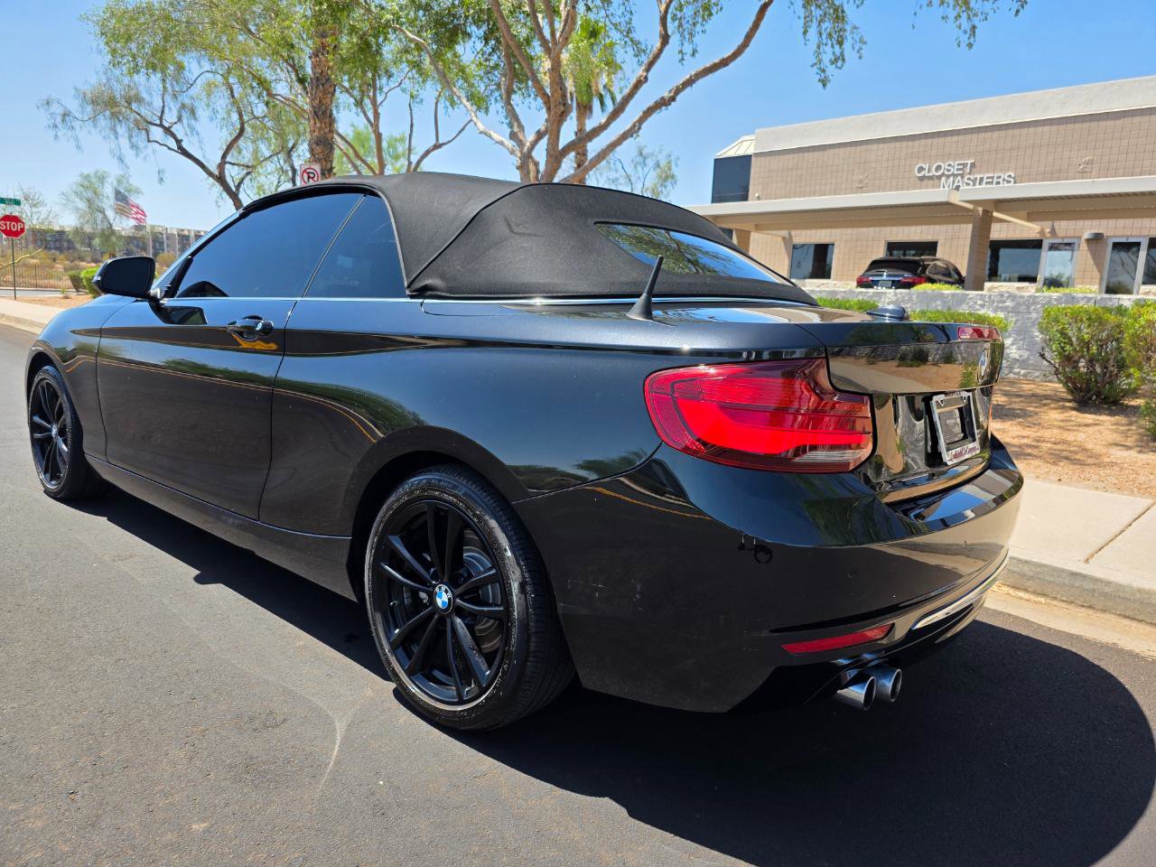 Used 2020 BMW 230i Convertible w/ Premium Package RWD image 12