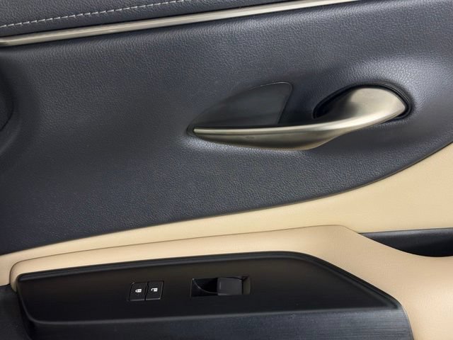Used 2020 Lexus ES 350 w/ Accessory Package 2 FWD image 29