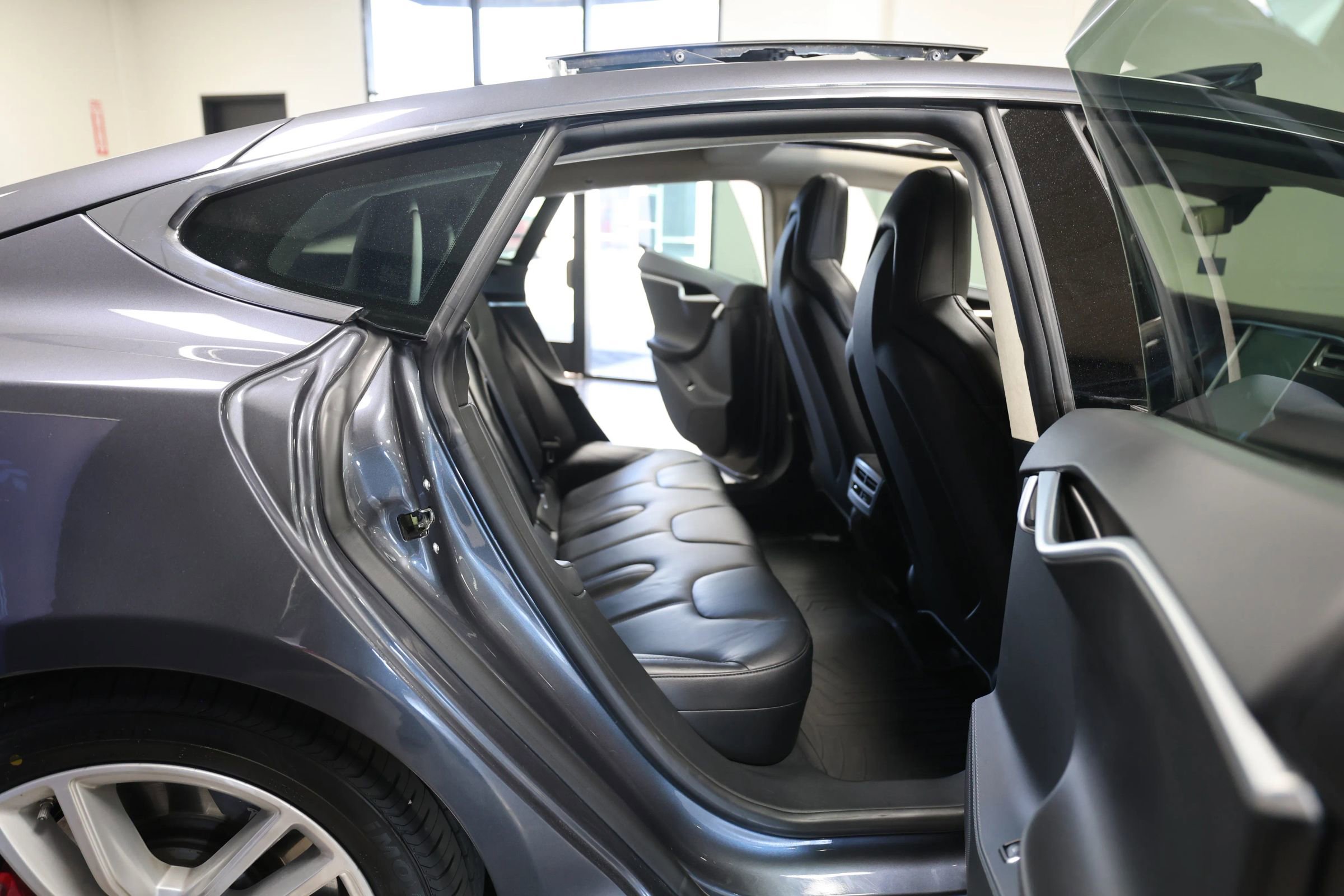 Used 2015 Tesla Model S P85D AWD/4WD image 44