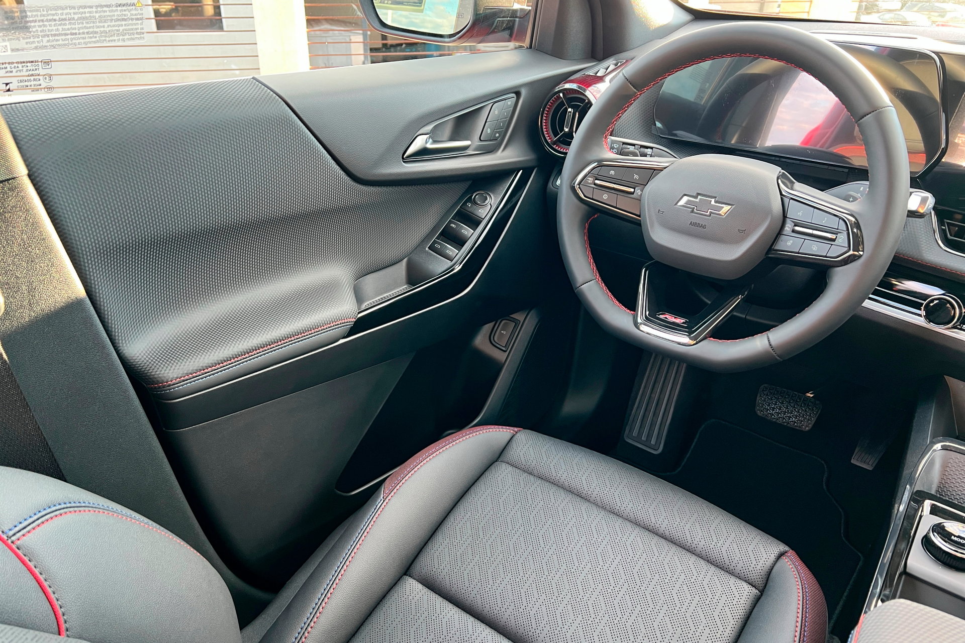 New 2026 Chevrolet Equinox RS w/ Convenience Package III image 12