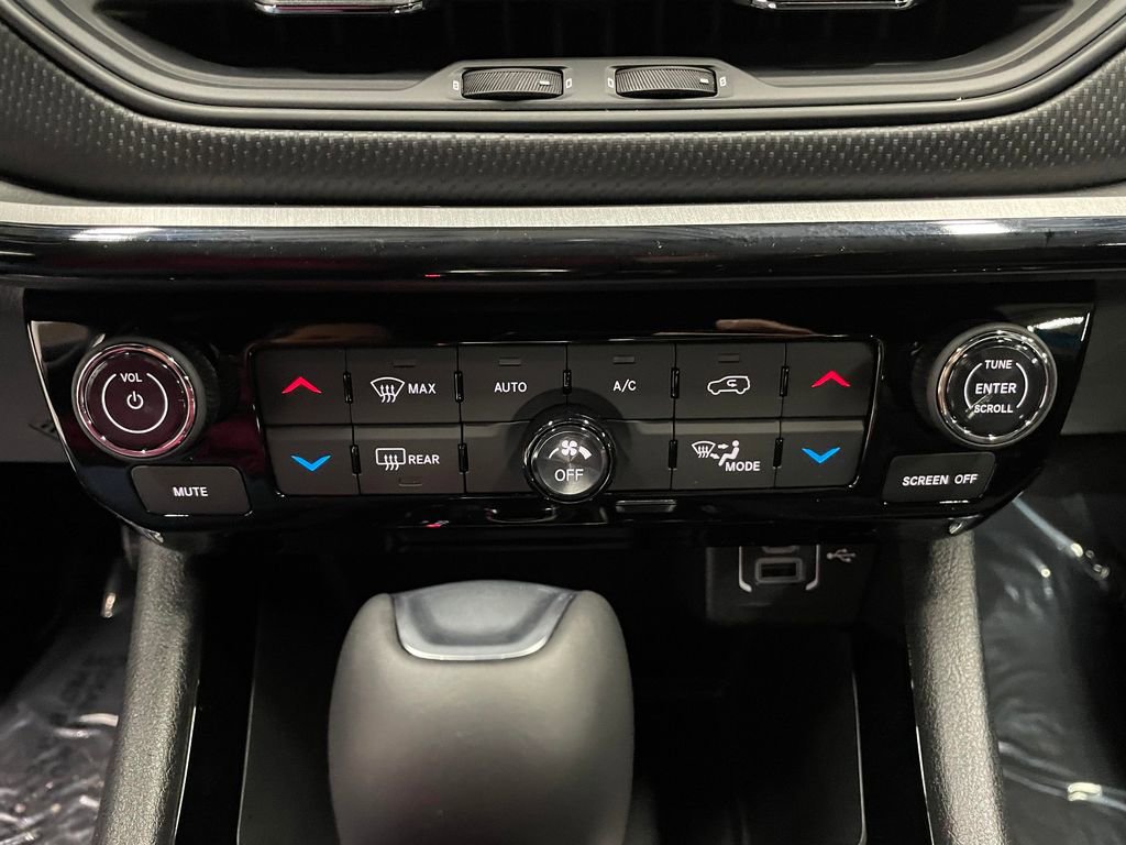 New 2026 Jeep Compass Trailhawk image 16