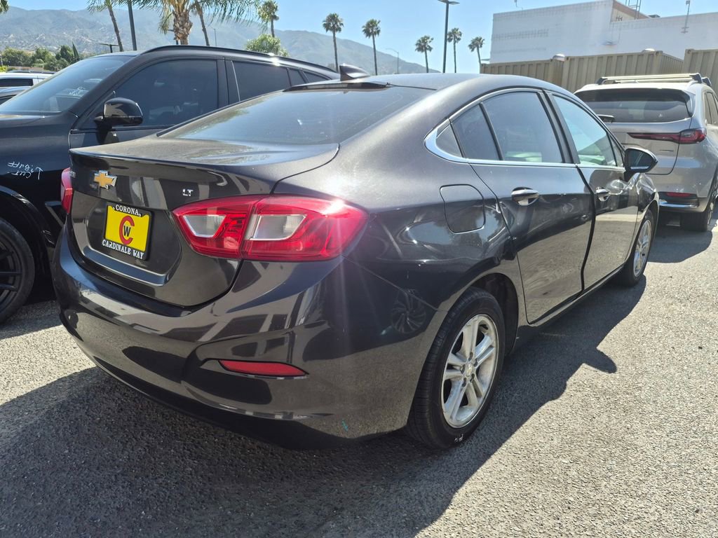 Used 2016 Chevrolet Cruze LT FWD image 5