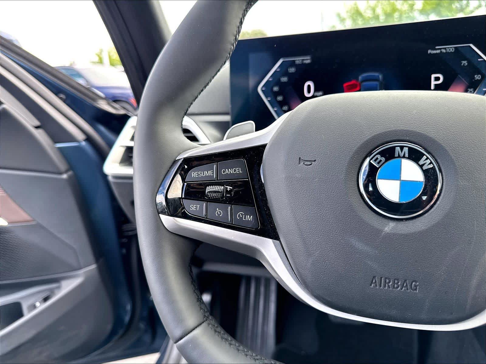 Used 2025 BMW 330i Sedan w/ Premium Package RWD image 13