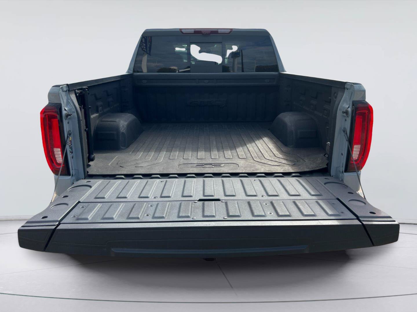 Used 2024 GMC Sierra 1500 AT4 w/ Technology Package AWD/4WD image 26