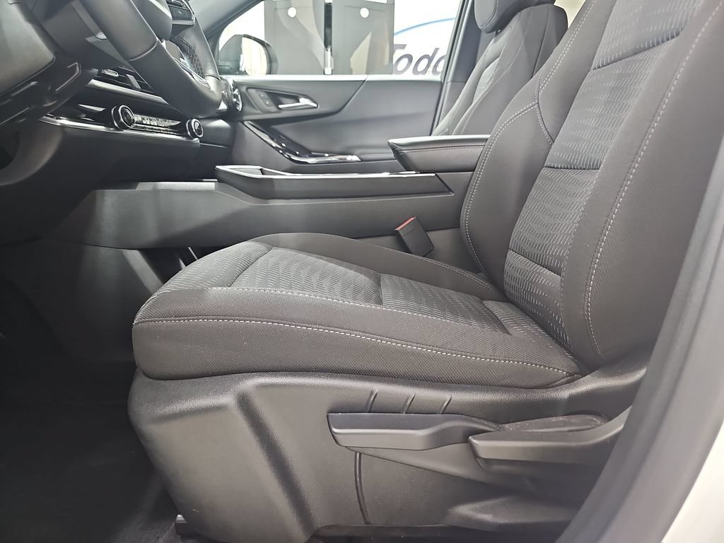 Certified 2025 Chevrolet Equinox LT AWD/4WD image 34
