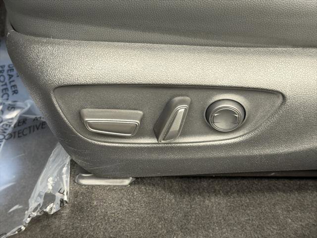 Certified 2025 Toyota Grand Highlander FWD image 21