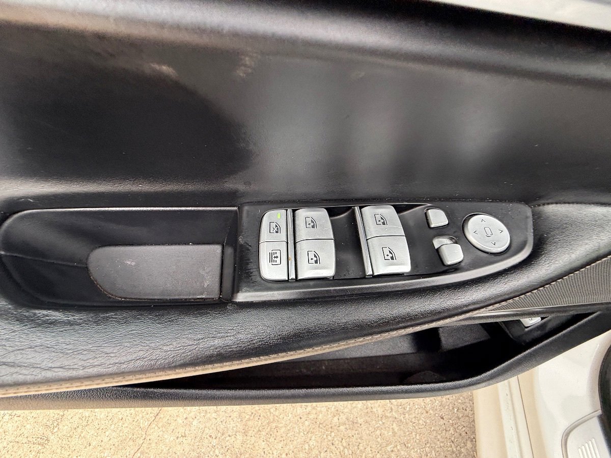 Used 2016 BMW 740i RWD image 20
