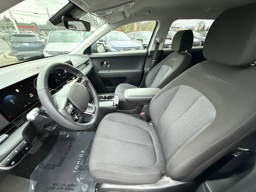 Certified 2025 Hyundai Ioniq 5 SE image 12