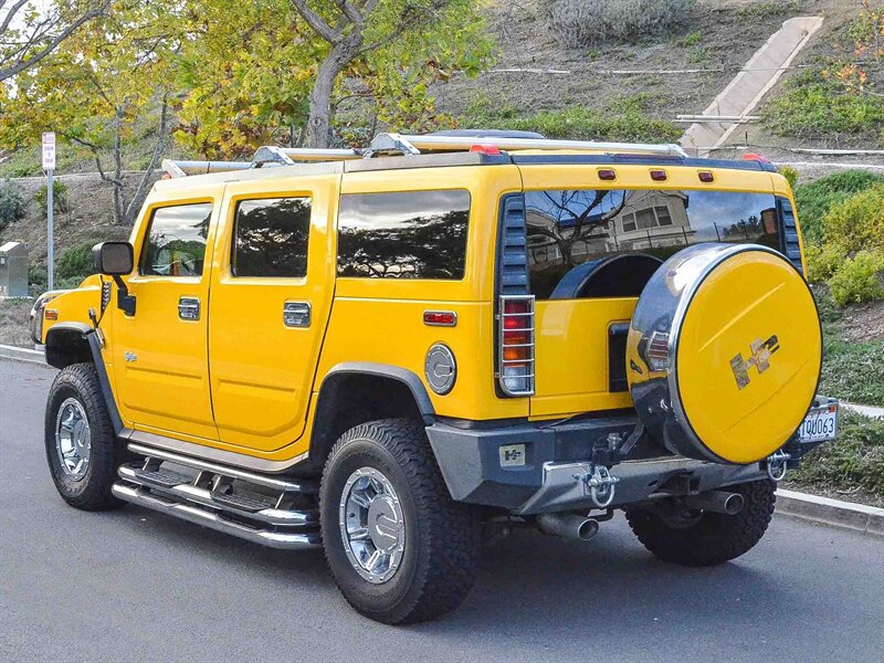 Used 2003 HUMMER H2 w/ Preferred Equipment Group AWD/4WD image 3
