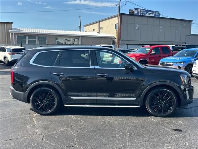 Used 2021 Kia Telluride SX w/ Towing Package FWD image 14