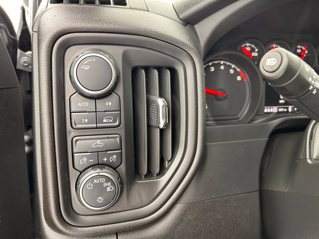 Used 2025 Chevrolet Silverado 1500 Custom AWD/4WD image 29