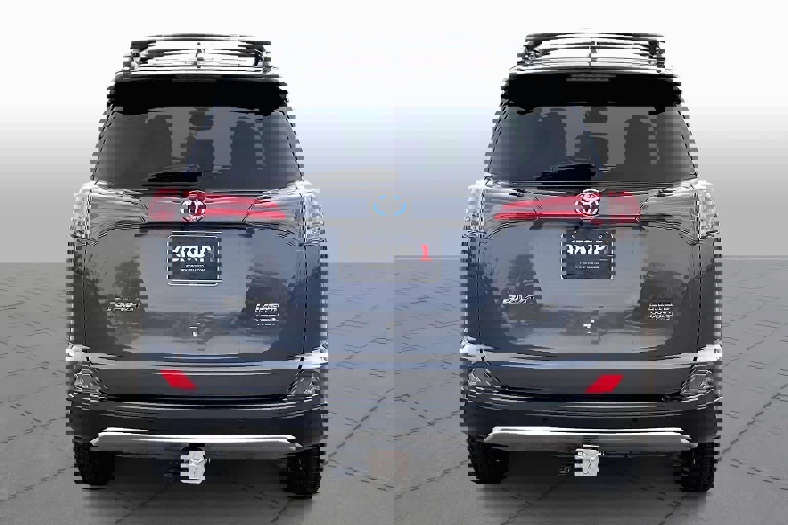 Used 2018 Toyota RAV4 Limited image 4