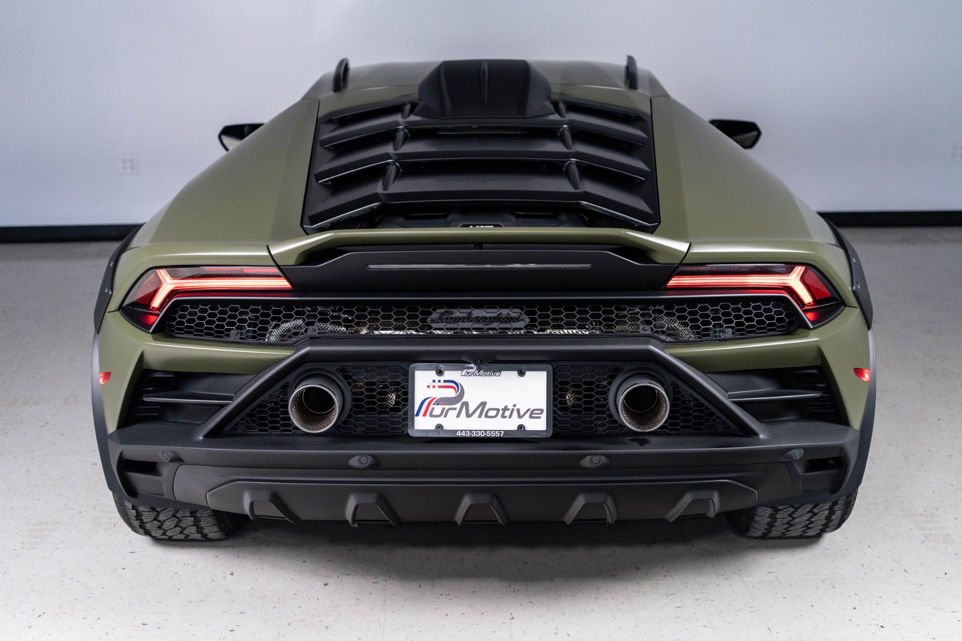 Used 2024 Lamborghini Huracan Sterrato AWD/4WD image 27