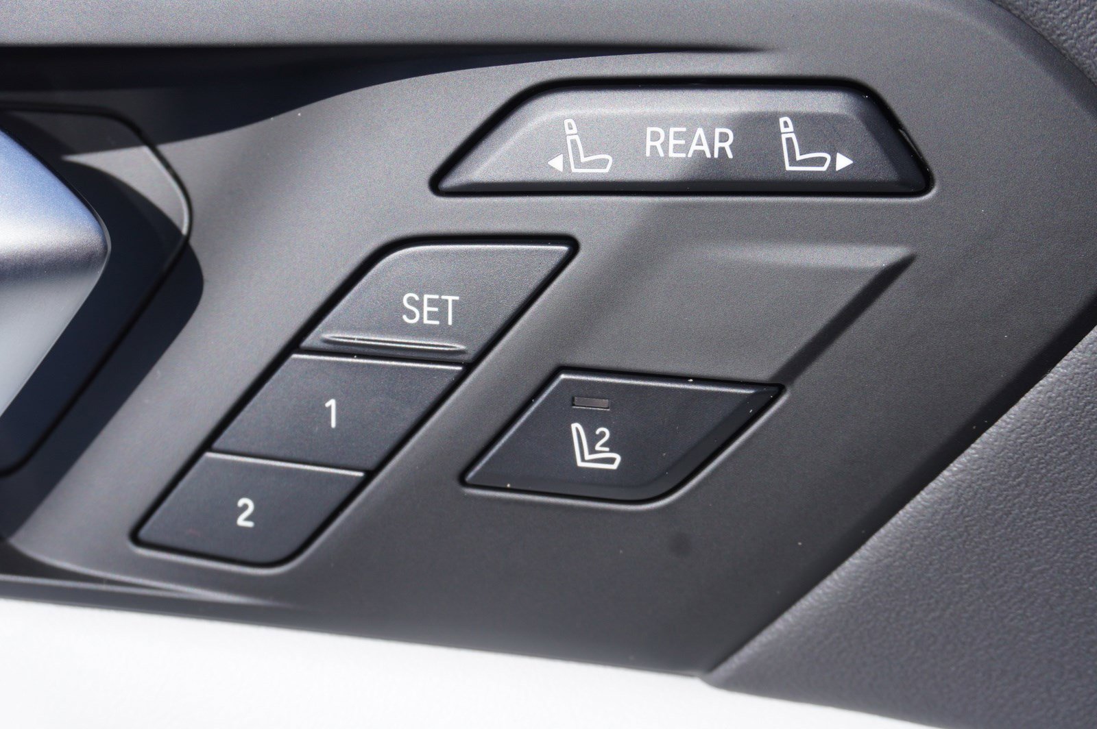 New 2025 BMW X7 xDrive40i w/ M Sport Package image 20