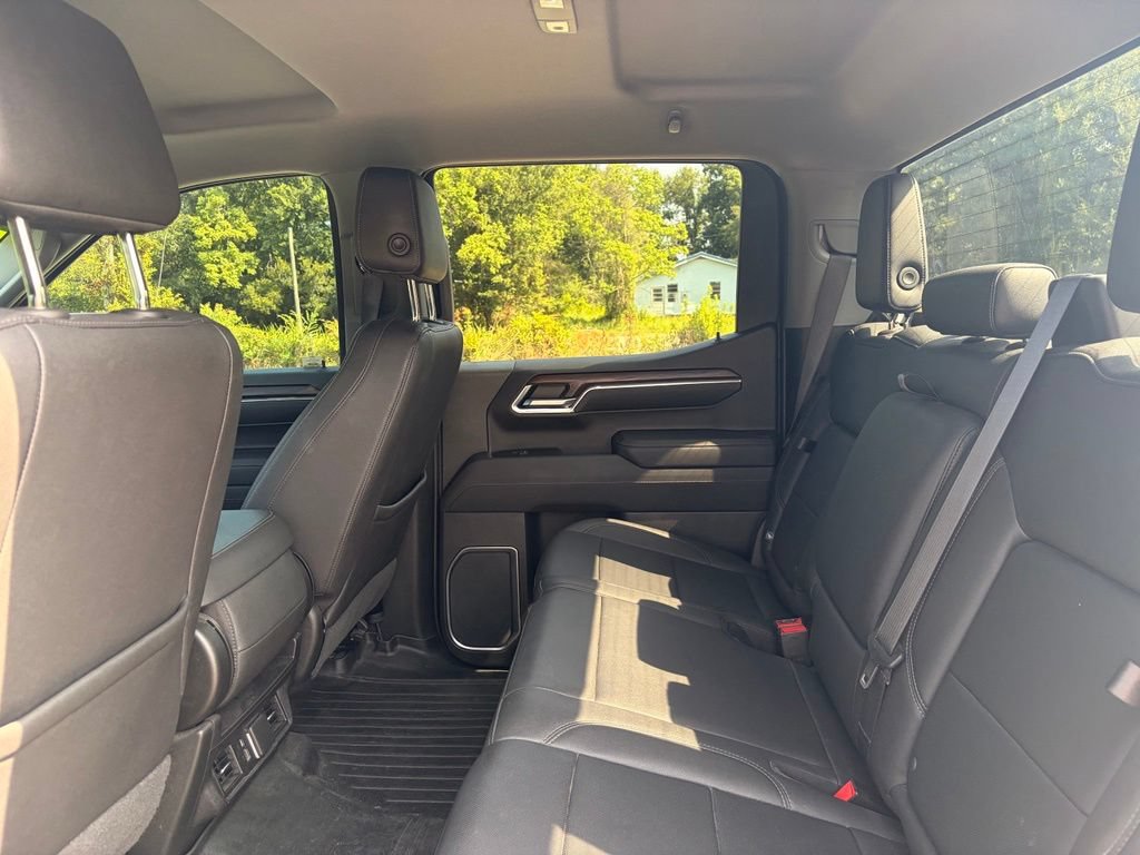 Used 2022 GMC Sierra 1500 SLT w/ Max Trailering Package AWD/4WD image 16