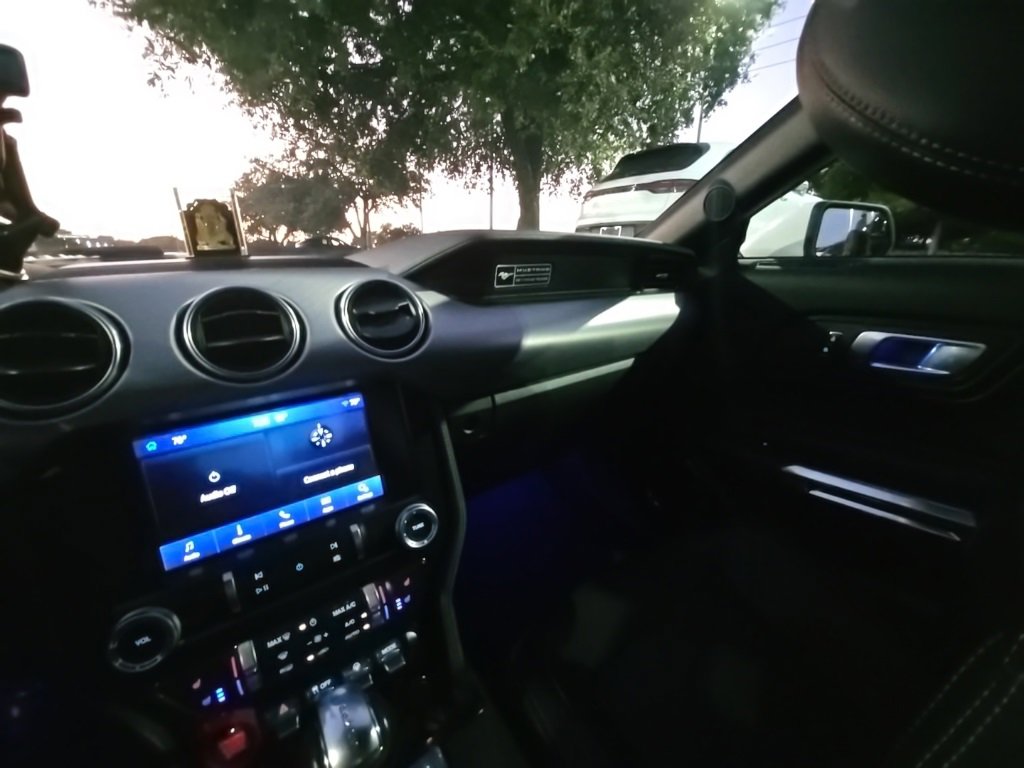 Used 2020 Ford Mustang Premium image 21