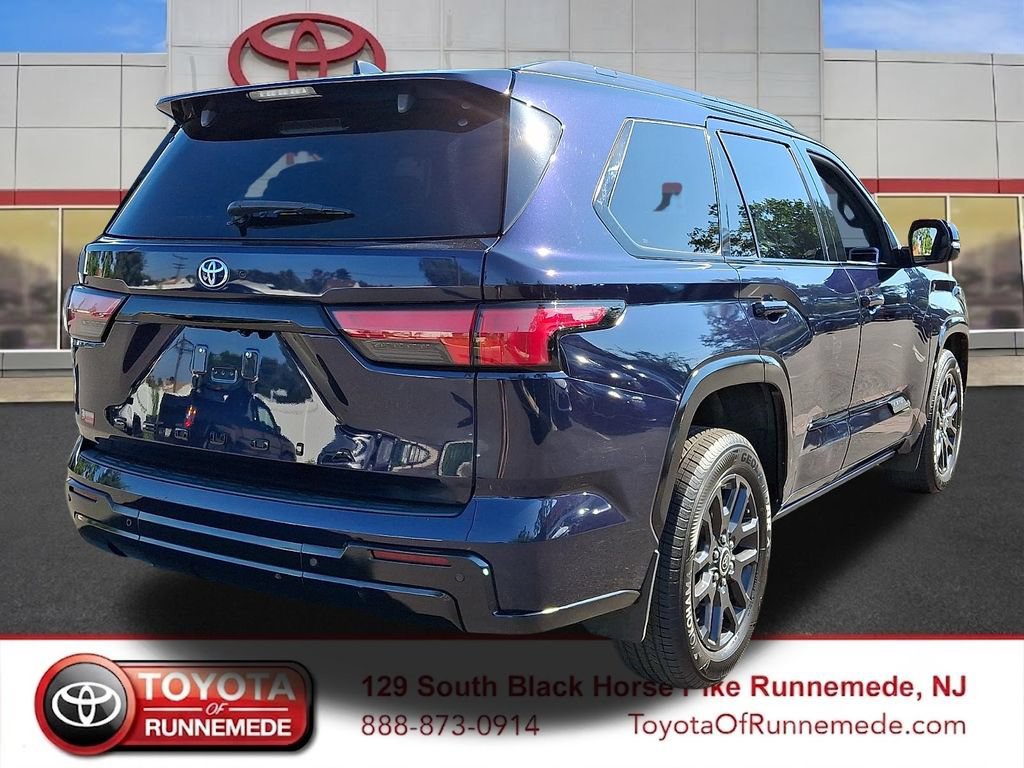 Certified 2023 Toyota Sequoia Platinum AWD/4WD image 6
