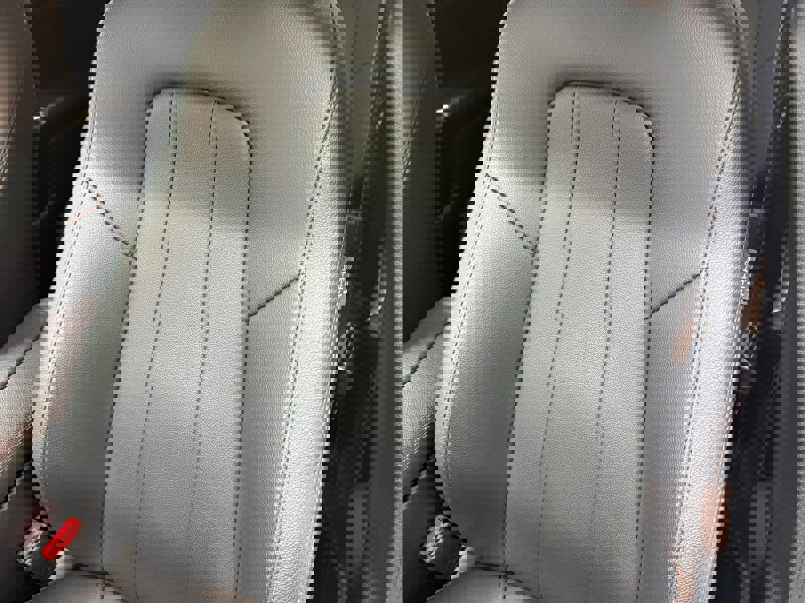 Used 2020 Mercedes-Benz GLB 250 image 30