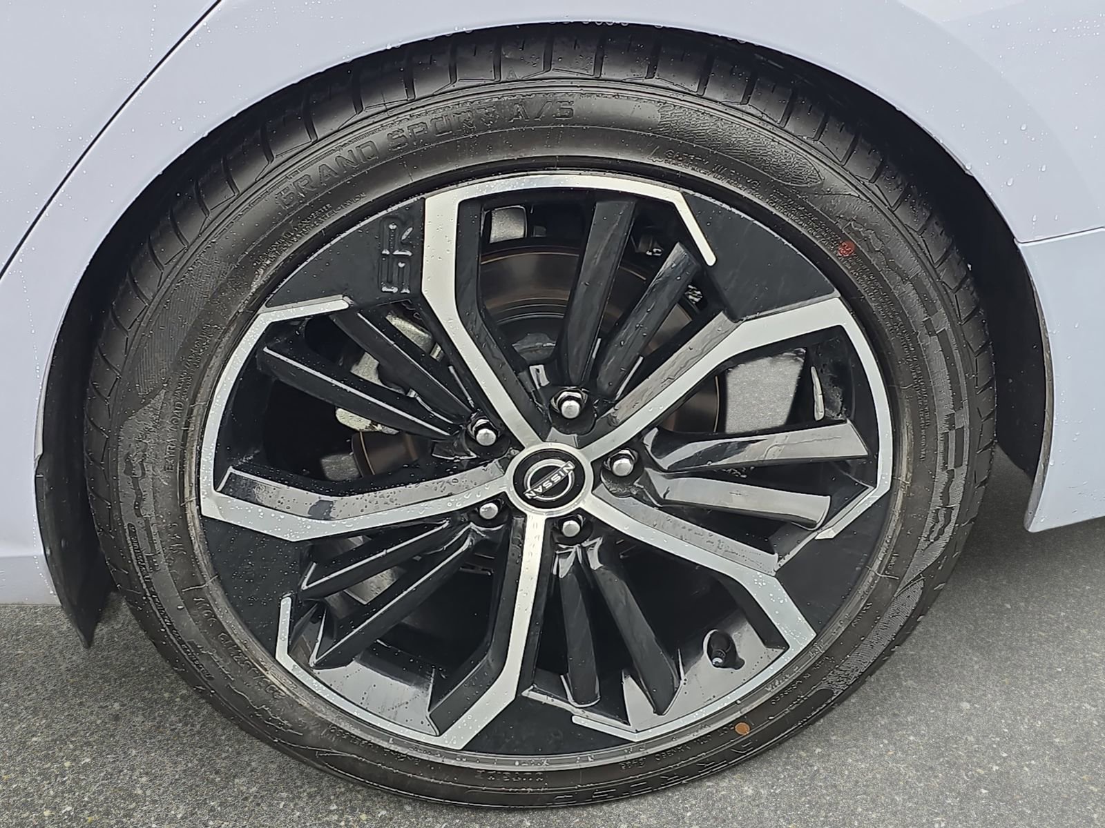 Used 2024 Nissan Altima 2.5 SR image 31