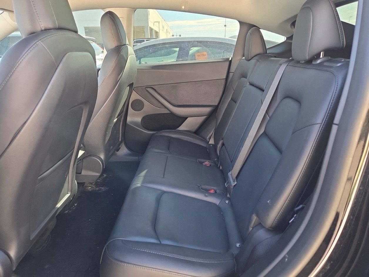 Used 2022 Tesla Model Y Long Range AWD/4WD image 10