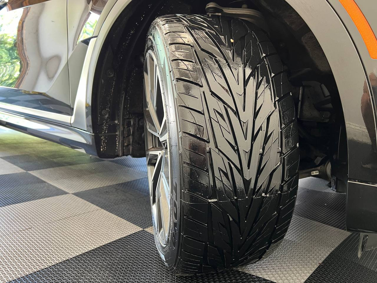 Used 2020 BMW X7 M50i w/ Executive Package image 41