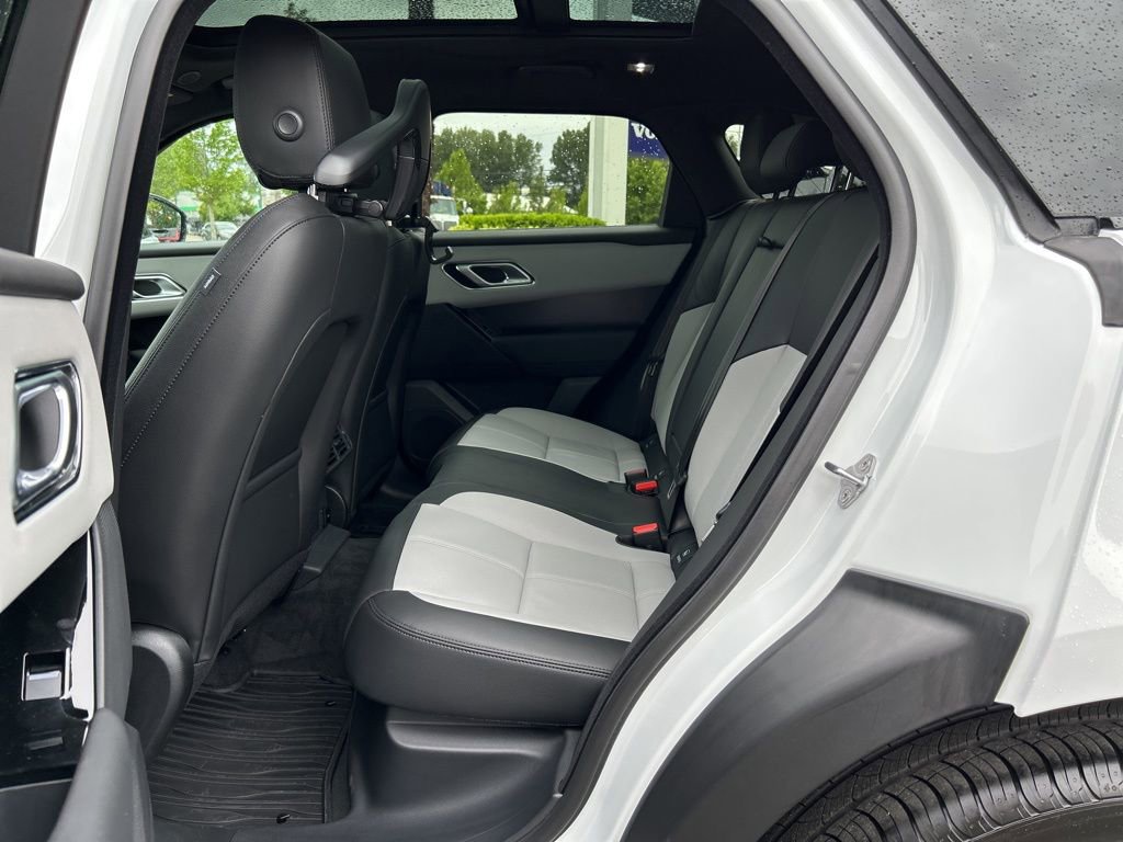 New 2026 Land Rover Range Rover Velar Dynamic SE image 5