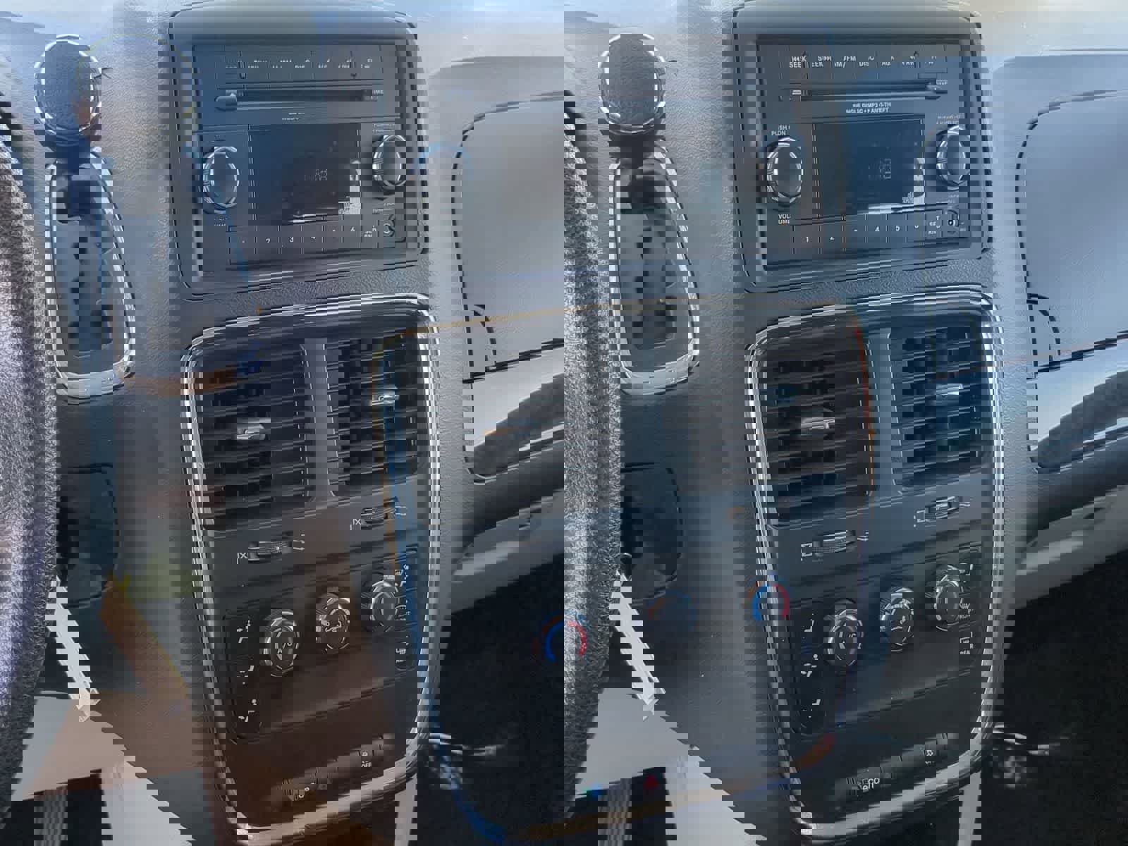 Used 2014 Dodge Grand Caravan American Value Package image 26