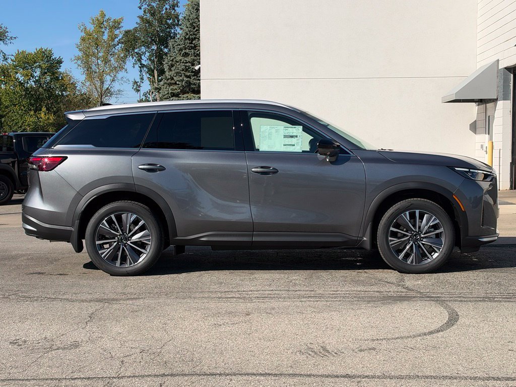 New 2027 INFINITI QX60 Luxe AWD/4WD image 2